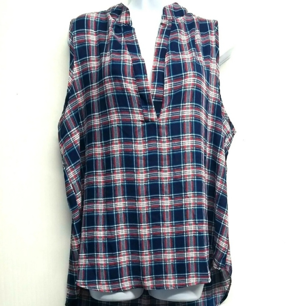 Women's Blouse "Say Anything" Sleeveless Henley Neckline Plaid Top Sz. 1X